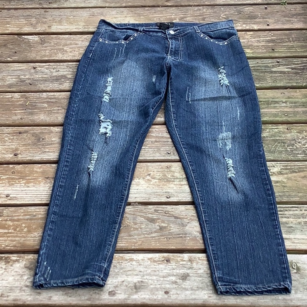 U-51  Distressed Authenticate denim jeans